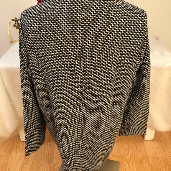 Beautiful herringbone coat with 1 button front notched collar slit pockets new - Picture 6 of 14